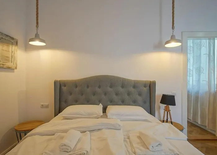 Apartman Modern In The Center By Managr